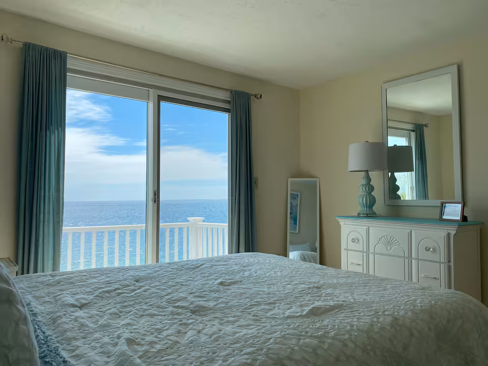 Bay House — photo 11