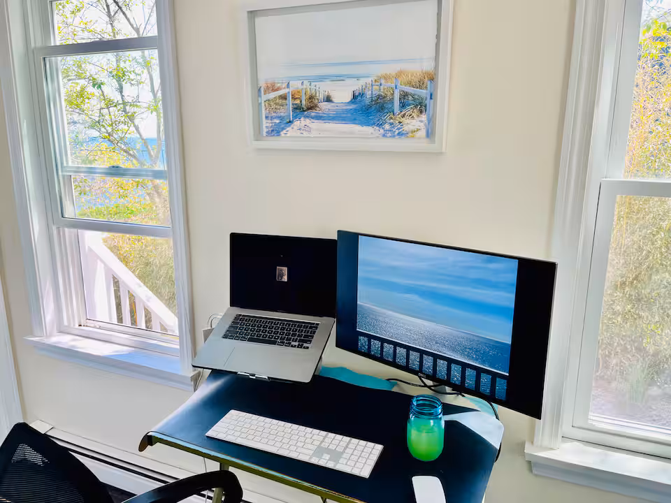 Bay House — photo 16