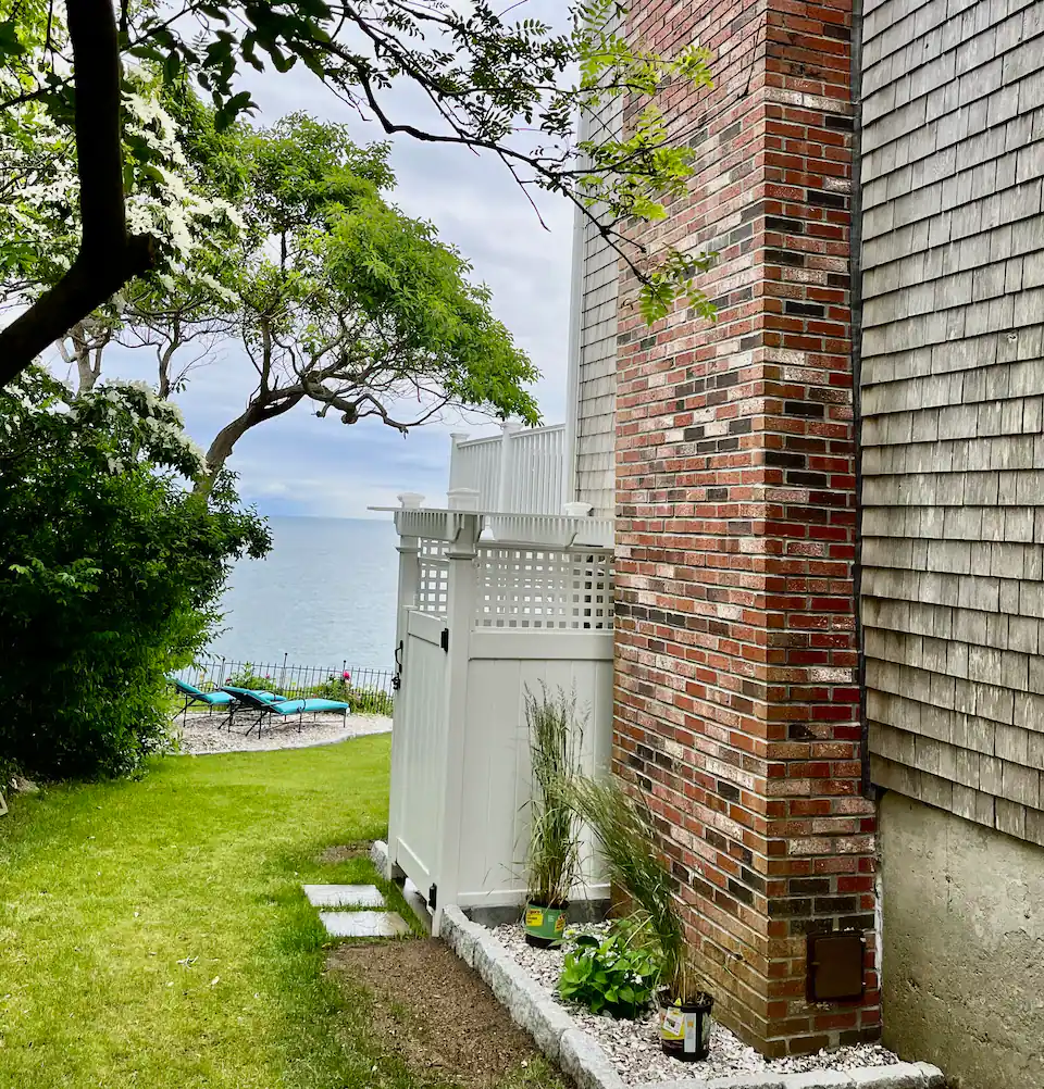 Bay House — photo 22